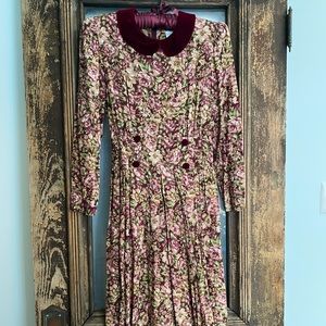 Vintage floral print dress